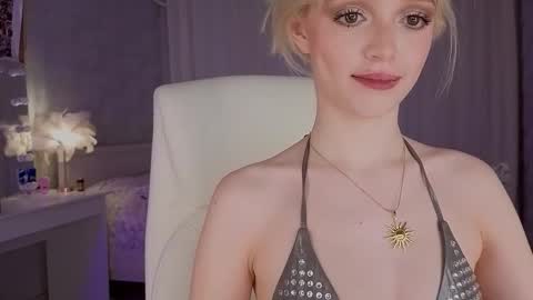 Joselle online show from March 9, 2:15 am