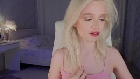 Joselle online show from March 2, 3:17 am