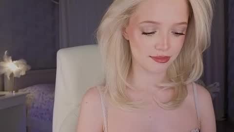 Joselle online show from April 16, 9:36 pm