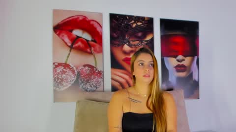 Snapshot of i_am_dolls chatting on January 30, 3:51 pm The Dolls online show from January 30, 3:51 pm