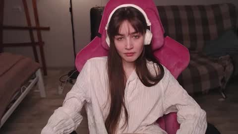 elisabeth online show from November 4, 1:49 pm