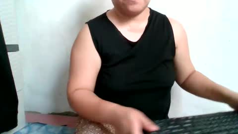 Snapshot of iam_jana chatting on January 2, 2:11 am iam_jana online show from January 2, 2:11 am