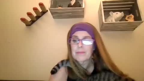 iampoppyy online show from October 24, 12:34 pm