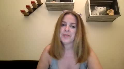 iampoppyy online show from October 22, 12:37 am