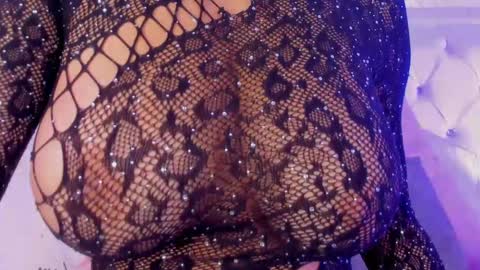  iara smith  online show from September 15, 12:35 pm