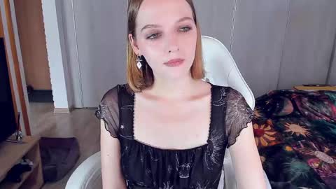 Nana online show from May 20, 1:08 pm