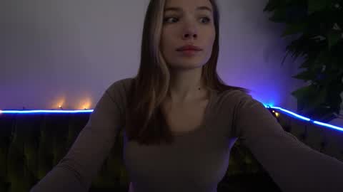 Danielle online show from February 10, 9:25 am