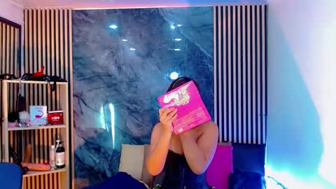 iisalombardi online show from November 1, 3:43 am