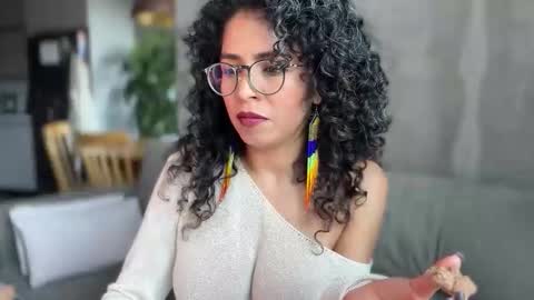 Kloe online show from February 12, 9:27 pm