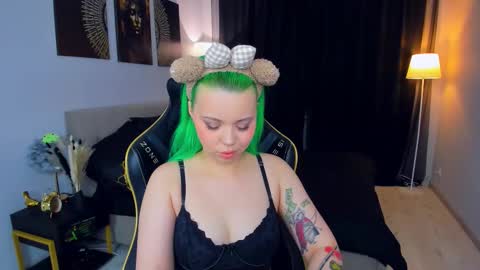 Roxy online show from September 11, 9:48 pm