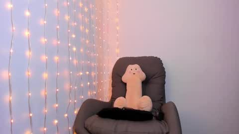 Snapshot of im_anna_ chatting on March 2, 11:09 am im_anna_ online show from March 2, 11:09 am