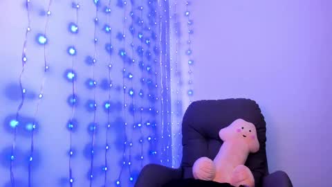 Snapshot of im_anna_ chatting on February 23, 10:16 pm im_anna_ online show from February 23, 10:16 pm