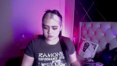 im_bunny__ online show from November 13, 11:31 am