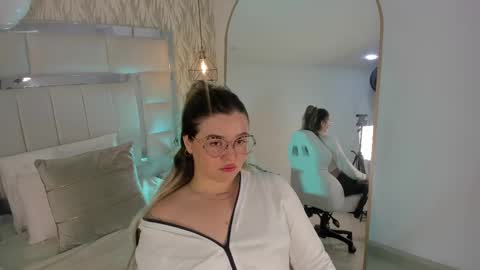 DAHLIA online show from September 17, 9:24 pm