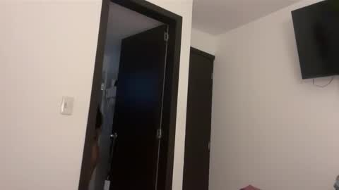 instagram  online show from December 4, 10:43 pm