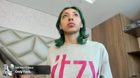  Im Gaia online show from November 9, 12:34 pm