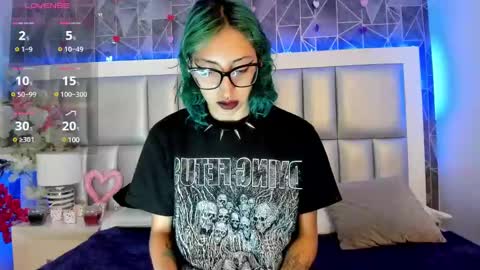  Im Gaia online show from February 23, 12:30 pm