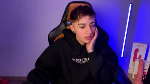 Laia online show from February 26, 6:30 am