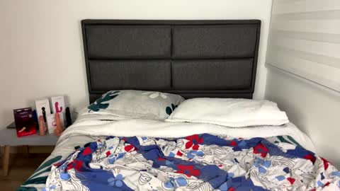 Laia online show from February 28, 12:21 am