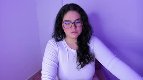 mei mei uwu online show from November 5, 11:10 pm