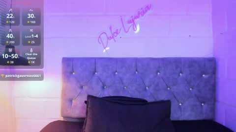 Mia online show from April 6, 5:25 pm