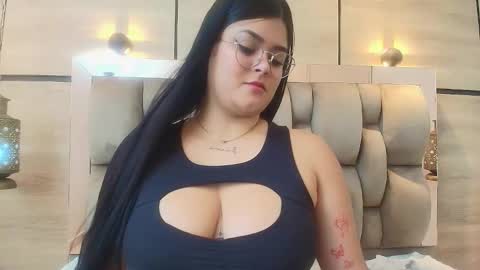 im mou  online show from September 23, 1:09 pm