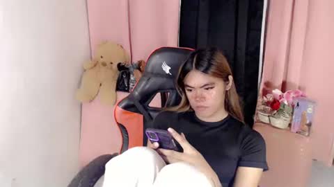 im_yourfairyannaxx online show from May 4, 12:36 am