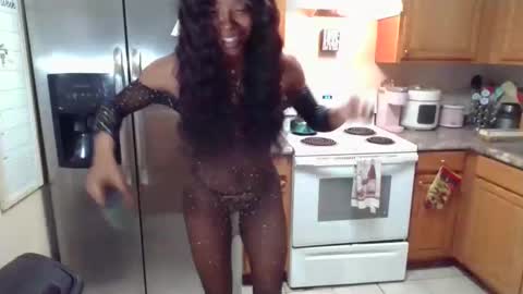 Snapshot of iman_love chatting on January 16, 6:16 pm iman_love online show from January 16, 6:16 pm