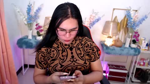 Ashley online show from February 12, 7:55 am