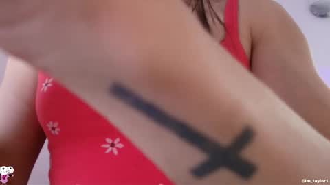 TAYLOR  online show from January 16, 9:55 pm