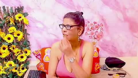 Femiez online show from December 23, 5:44 am