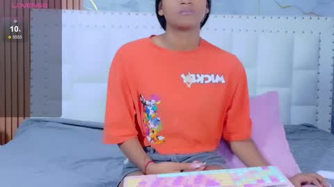 LITTLE AINHOA  online show from January 5, 8:01 pm