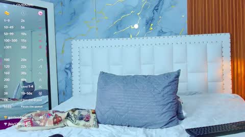 LITTLE AINHOA  online show from February 17, 7:44 pm