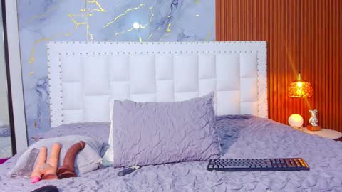 LITTLE AINHOA  online show from February 12, 7:45 pm