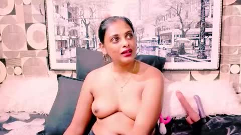 indianplaymate online show from February 13, 6:42 pm