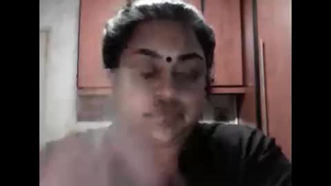 indianpooja1027 online show from May 13, 7:08 pm