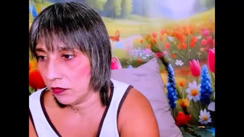 indianroxy27 online show from February 9, 7:05 pm