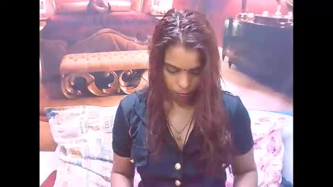 indiansexyass4u2luv online show from January 14, 5:23 pm