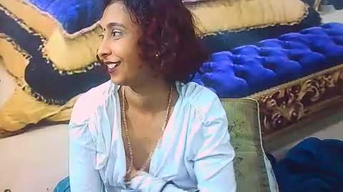 indiansexybutt4u2luv online show from July 10, 6:36 am
