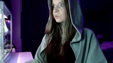 Snapshot of inesdesire chatting on January 8, 7:24 am InesDesire online show from January 8, 7:24 am