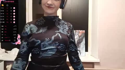 Snapshot of infinitina chatting on October 22, 4:12 pm Keily online show from October 22, 4:12 pm