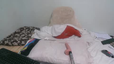 Snapshot of ink_bella chatting on January 22, 2:04 am ink bella online show from January 22, 2:04 am