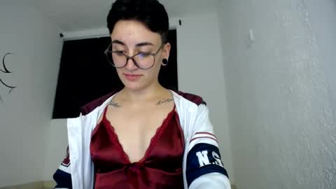 lyan onlyfans n linda online show from August 6, 5:47 am