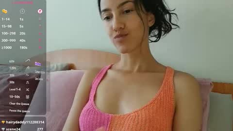 Laroa online show from January 6, 9:51 pm