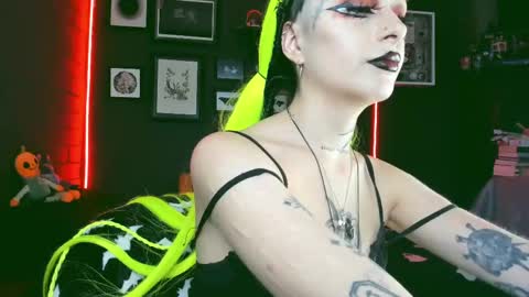   SANIA  online show from March 4, 3:48 pm