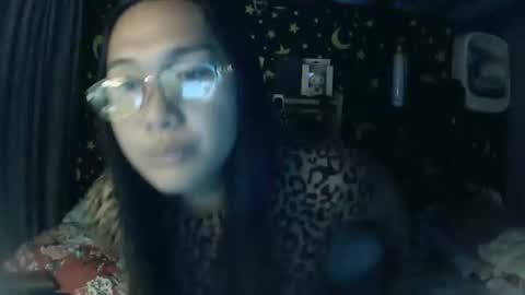 MAXINE online show from April 4, 5:28 am