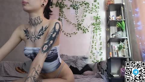 Grace online show from April 2, 9:51 am