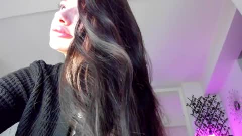 Ir s room online show from February 19, 6:00 am