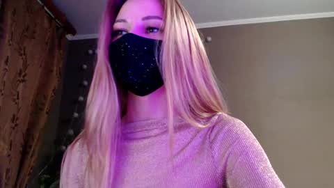 Lily online show from March 24, 5:40 pm