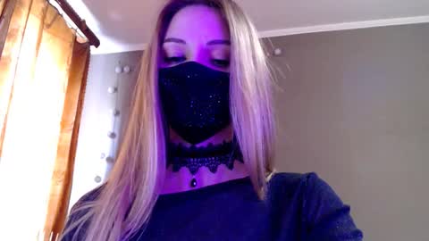 Lily online show from March 5, 2:46 pm